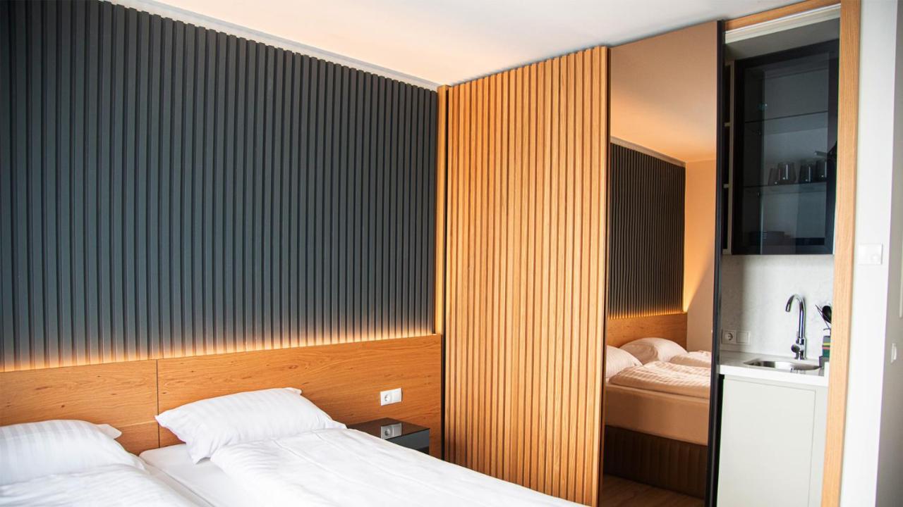 בורנהיים Rheinapart Hotel Und Boardinghouse מראה חיצוני תמונה